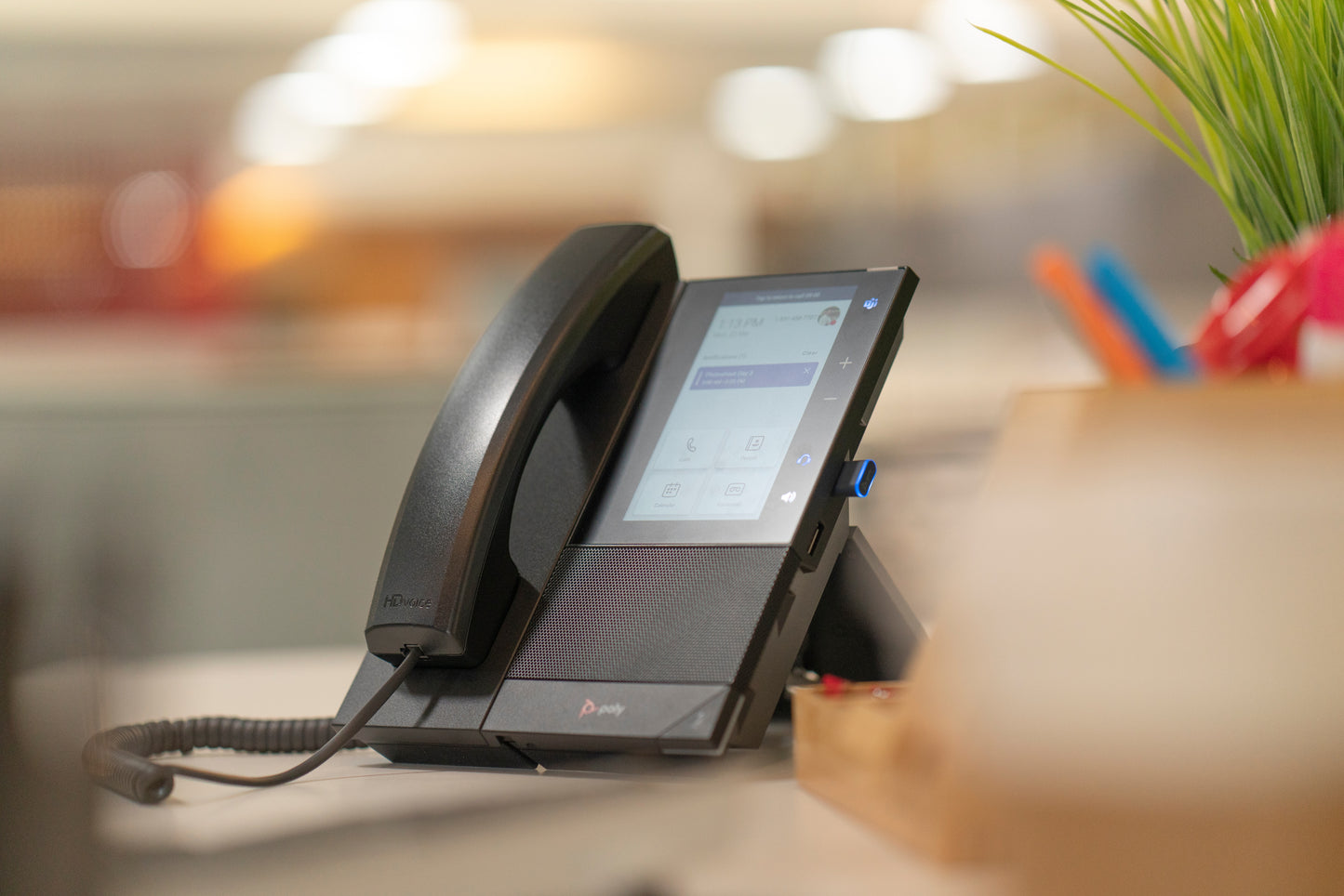 Teléfono de Negocios HP Poly CCX 500 | Compatible con Microsoft Teams, PoE Habilitado