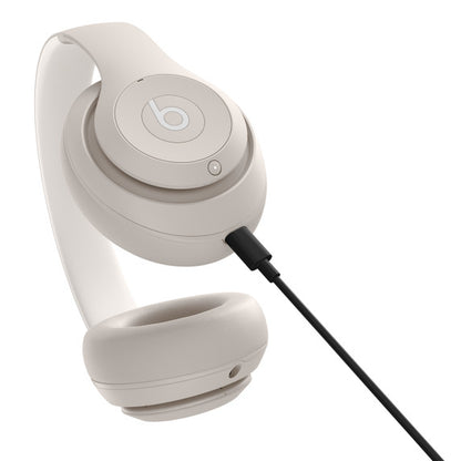 Auriculares Apple Beats Studio Pro con Cable/inalámbrico Sobre la Oreja, Sobre la Cabeza Estéreo - Arenisca - Siri - Binaural - Circumaural - Bluetooth - MINI-PHONE (3.5mm), USB Tipo C