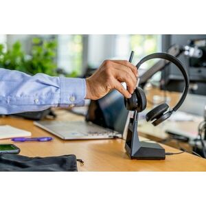 Auriculares HP Poly Voyager 4320 | USB-C, Incluye Dongle BT700 y Base de Carga