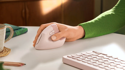 Mouse Logitech Lift - Bluetooth - USB - Óptico - 6 Botón(es) - Grafito - Inalámbrico - 4000 Dpi - Rueda de Desplazamiento - Peque?o/mediano Tamaño de la Mano/palma